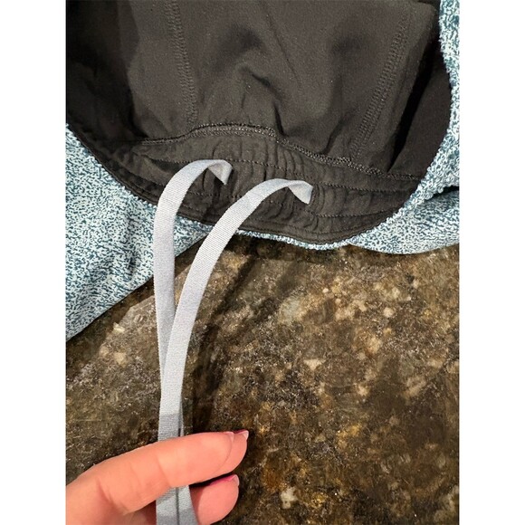 Lululemon Men's Athletic Shorts Size M Blue Speckled Lined Zip Pocket - Picture 7 of 9